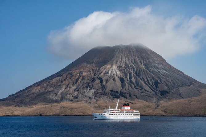 Cruise Barren Volcano